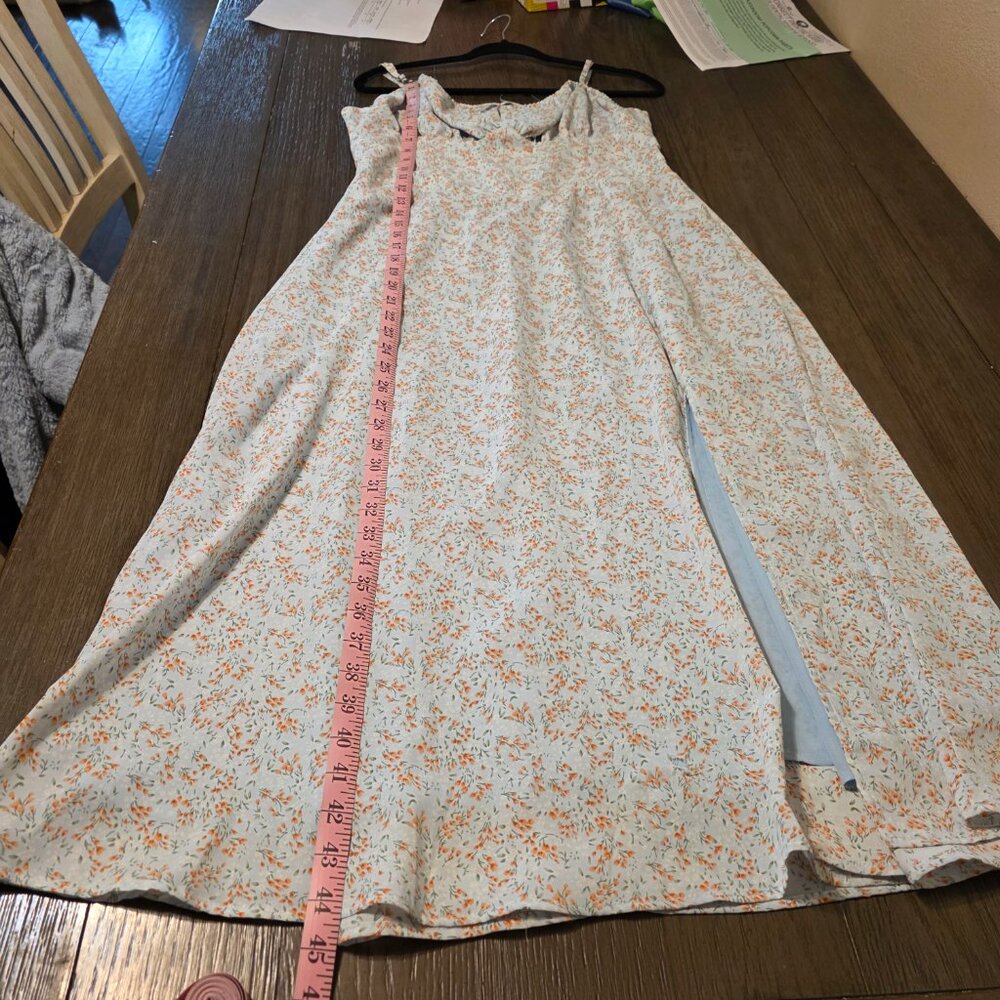 All in Favor Floral midi sundress X-Large- hole on skirt - Picture 3 of 13